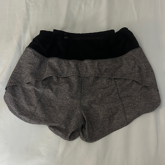 lululemon athletica Pants - lululemon athletica Speed-Up 4in. Black & Gray